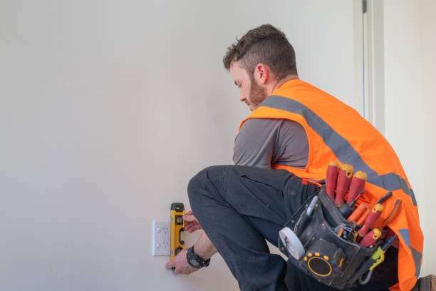 Best Circuit Breaker Repair  in Fountainebleau, FL
